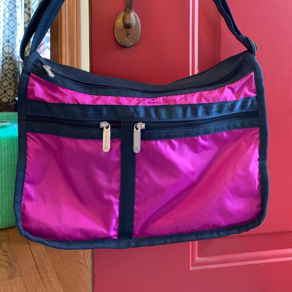 Lesportsac Classic Deluxe Expandable Crossbody Bag